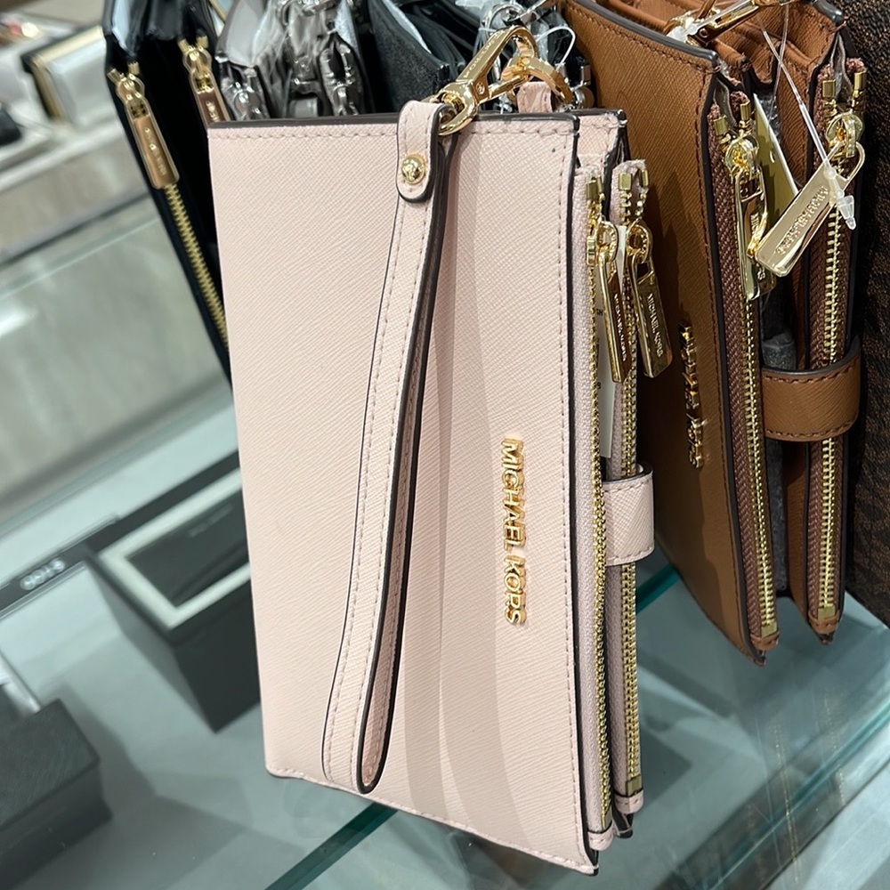 MICHAEL KORS LARGE DOUBLE ZIP WRISTLET WALLET PHONE CASE CLUTCH 
Powder Blush - Picture 2 of 16